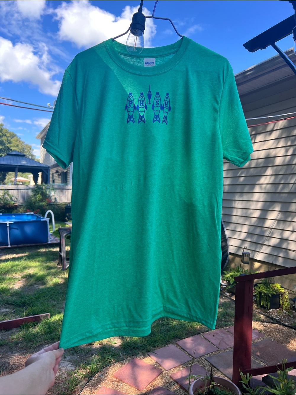 NWOT Gildan Men’s Green T-Shirt with “Phish Fishing” Design